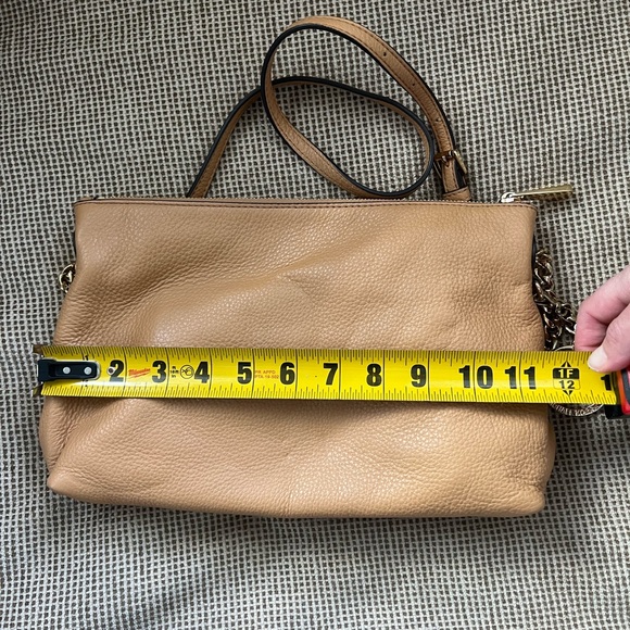 Michael Kors tan shoulder bag - Picture 4 of 6